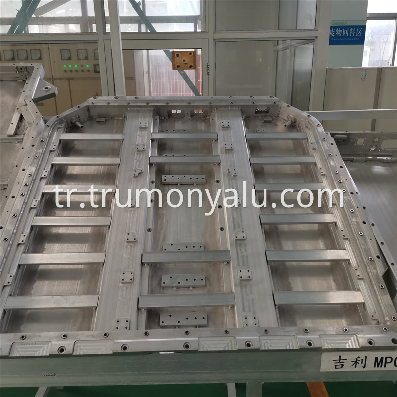 Aluminum Battery Tray05